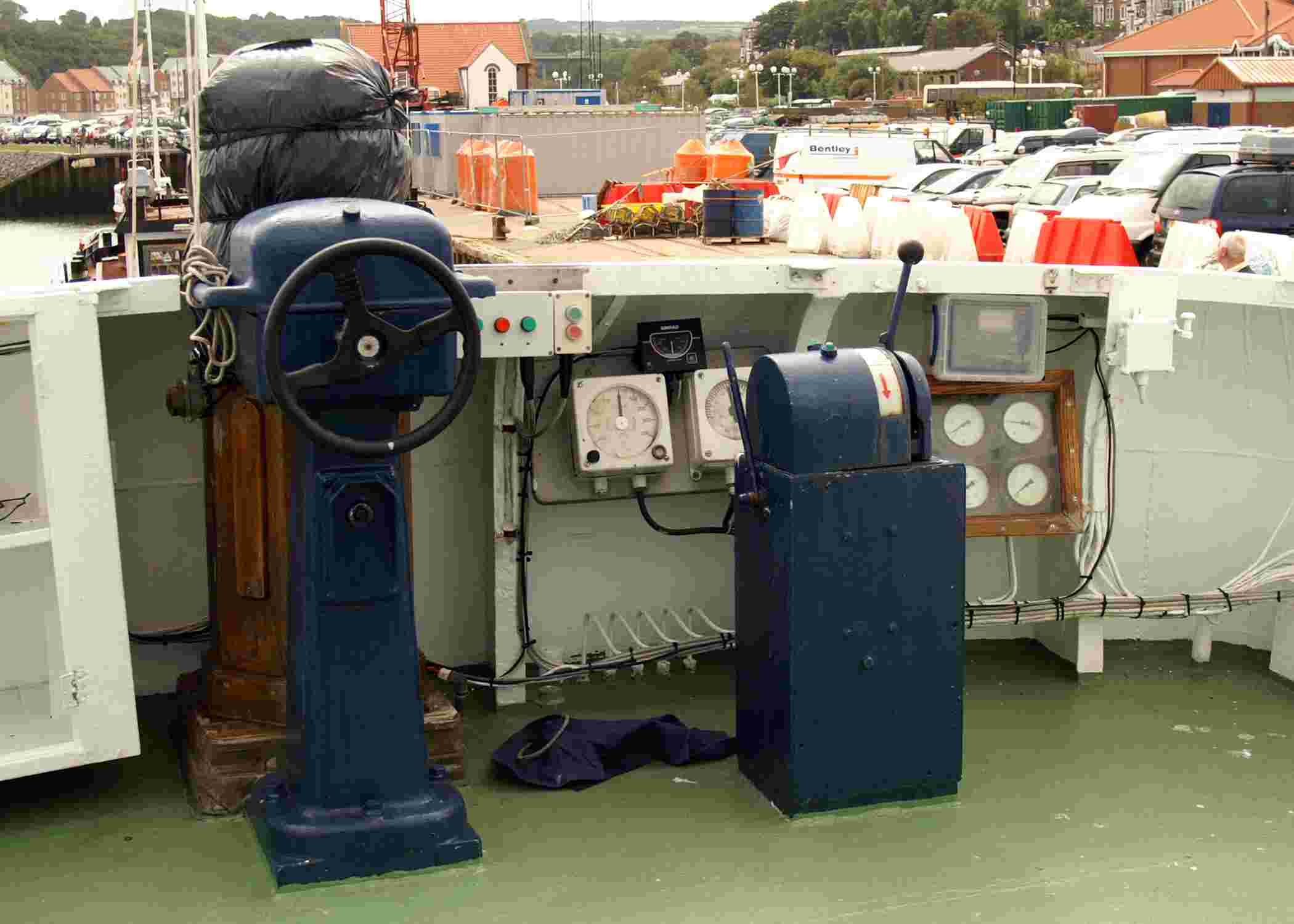 The Tugs Flybridge