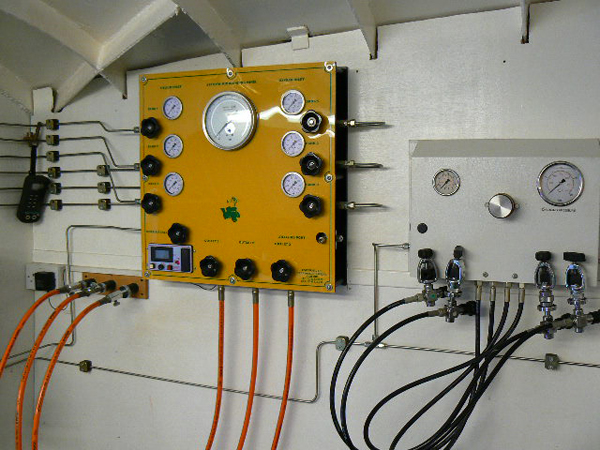 Trimix / Nitrox Blending Panel
